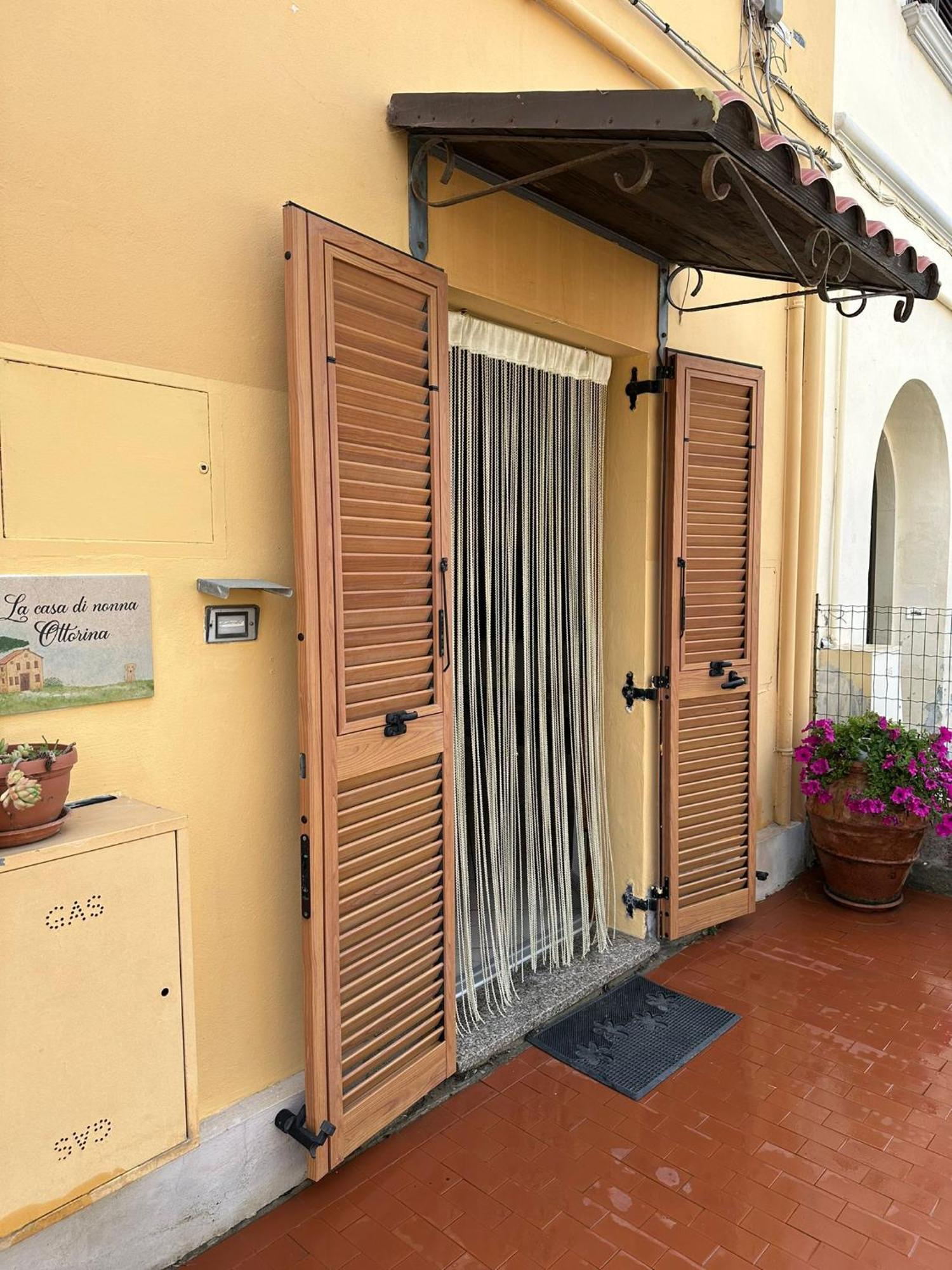 La Casa Di Nonna Ottorina Apartment Venturina Terme Exterior photo